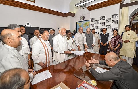 குடியரசுத் தலைவர் தேர்தல் | திரவுபதி முர்மு வேட்புமனு தாக்கல் - புகைப்படத் தொகுப்பு