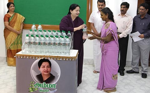 அரசு பேருந்துகளில் குடிநீர்: ரூ.10க்கு ஒரு லிட்டர் பாட்டில் - ஜெயலலிதா தொடங்கி வைத்தார்