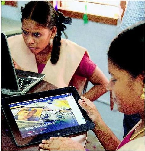 மேகவழிக் கணினிக் கல்வி அரசு பள்ளியில் அறிமுகம்