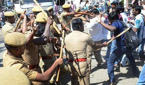 மோடிக்கு எதிர்ப்பு: சென்னை மாணவர்கள் போராட்டத்தில் தடியடி