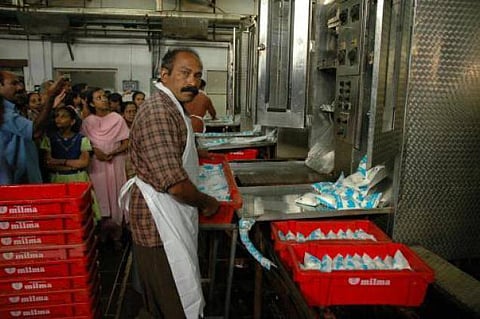 பால் வளம், பணியும் தரும்!