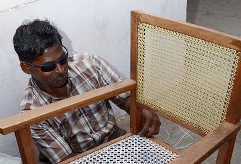 விழுவதே எழுவதற்குத்தானே..!