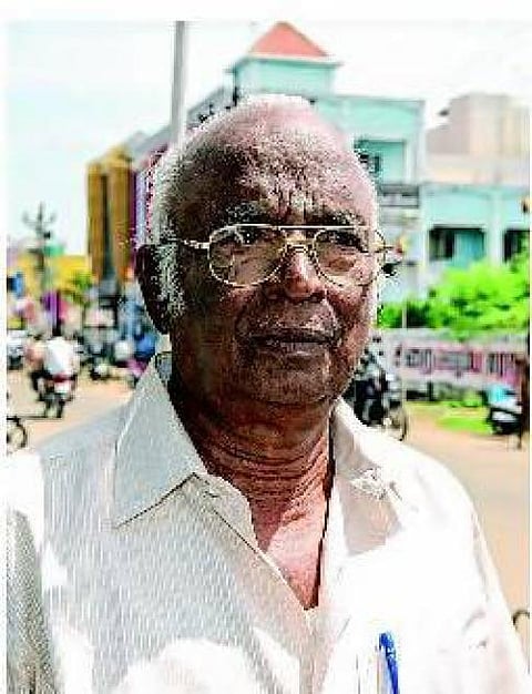 இறந்த பின்னும் வாழலாம்; எல்லோருக்கும் இது புரியணும் - கண் தான பிரச்சாரம் செய்யும் கோவிந்தராஜ்