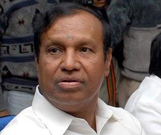 தேர்தல் விதிகளை மீறுகிறது தமிழக அரசு: தலைமை தேர்தல் ஆணையரிடம் திமுக புகார்