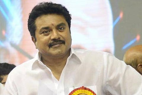 பிரதமர் மீது சரத்குமார் விமர்சனம்: பேரவையில் காங். வெளிநடப்பு