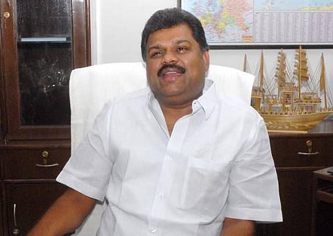 இலங்கையுடன் உறவு அவசியம் - ஈரோட்டில் அமைச்சர் வாசன் பேட்டி