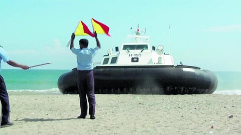 புதுச்சேரிக்கு வந்தது ‘ஹோவர்கிராப்ட்’