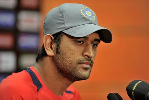 தோனியின் சாதனை தொடர்கிறது
