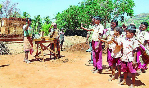 புதிய மொழிச்சிறுபான்மையினரும் மொழிக் கல்வியும்