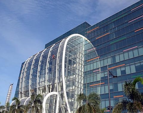 கண்ணாடிக் கட்டடங்கள்