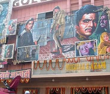 இந்தியத் திரைப்படங்களை ஒளிபரப்பக் கூடாது: லாகூர் நீதிமன்றம் கட்டுப்பாடு