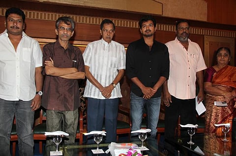 நல்ல விஷயங்கள் தோணும் போதே செய்து விட வேண்டும் : விஜய்
