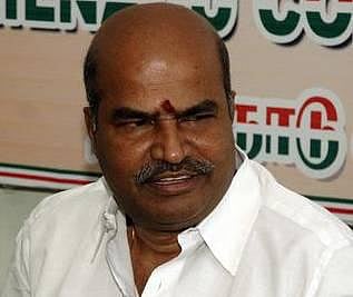4 மாவட்டங்களுக்கு காங். புதிய தலைவர்கள் -  தங்கபாலு ஆதரவாளர்கள் அதிரடி நீக்கம்