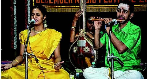 கீர்த்தனா, ஸ்ருதி சாகர் - குரலோசையும் குழலோசையும்