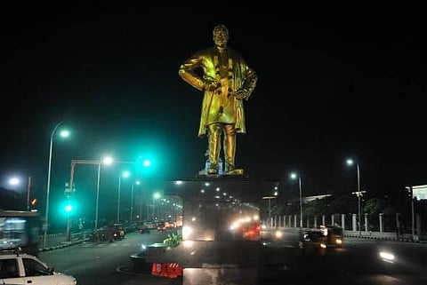 மெரினா கடற்கரை சாலையில் உள்ள  சிவாஜி சிலையை அகற்ற நடவடிக்கை﻿: தமிழக அரசுக்கு உயர் நீதிமன்றம் உத்தரவு﻿