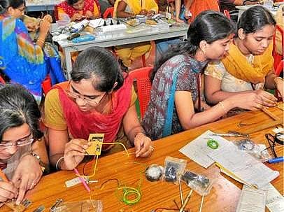 எலக்ட்ரிக்கல் &amp; எலக்ட்ரானிக்ஸ் பட்டமேற்படிப்பால் சாதிக்கலாம்﻿
