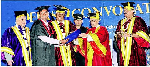கடல்சார் வணிகத்தில் இந்தியாவின் வளர்ச்சி போதாது: குடியரசுத் தலைவர் பிரணாப் முகர்ஜி பேச்சு