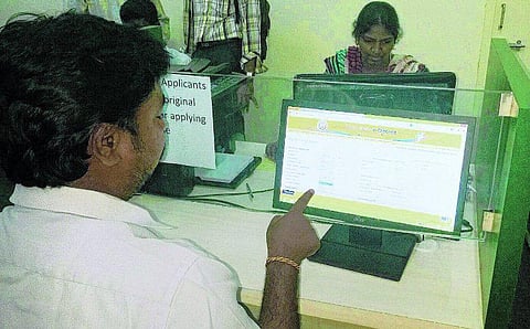 குடும்ப அட்டை இல்லாமல் வருமான சான்றிதழ் பெறலாம்: இ-சேவை மையங்களில் புதிய வசதி
