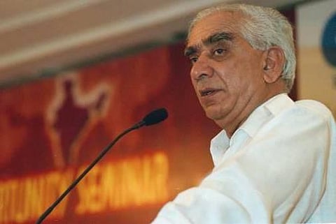 பார்மர் தொகுதியில் ஜஸ்வந்த் சிங் சுயேச்சை வேட்பாளராக மனு தாக்கல்﻿