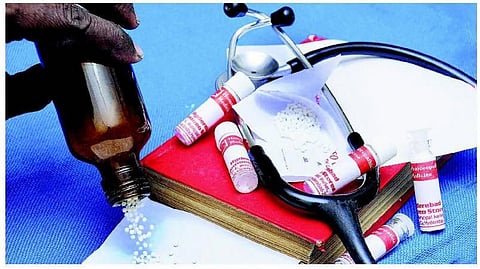 ஹோமியோபதி: நோய் முதல் நாடும் சிகிச்சை﻿
