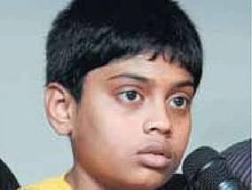 300 ஆண்டுகளில் எந்த தேதியை சொன்னாலும், அதற்கான கிழமையை சொல்லும் சிறுவன்: கின்னஸ் சாதனைக்கு முயற்சி﻿