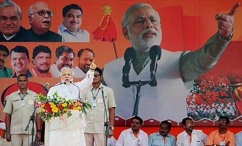 விவசாயிகளை காக்காமல் கிரிக்கெட்டில் மட்டுமே கவனம்: சரத் பவார் மீது மோடி சாடல்