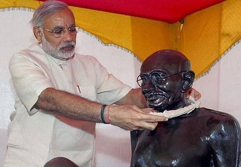 காந்தியின் இந்தியாவா, மோடியின் இந்தியாவா?