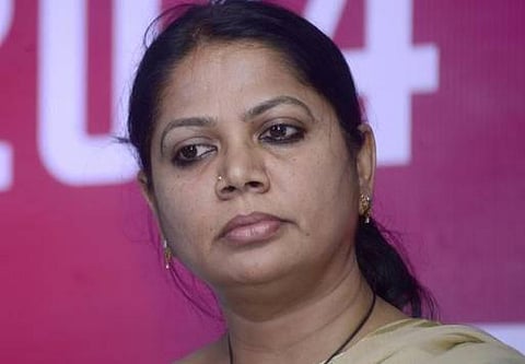 இந்திரா உள்பட பெண் தலைவர்கள் மோசமாக நடந்து கொண்டனர்!- திமுக பெண் கவிஞர் சல்மா பரபரப்பு பேட்டி﻿