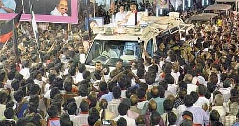 கொசு பிரச்சினையைப் போக்க அதிமுக ஆட்சியில் நடவடிக்கை இல்லை﻿: திமுக பொருளாளர் மு.க.ஸ்டாலின் குற்றச்சாட்டு﻿
