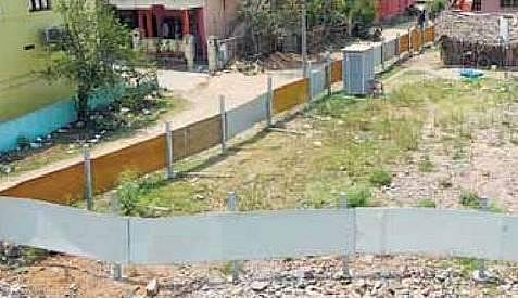நகராட்சி இடம் ஆக்கிரமிப்பு: திமுக கவுன்சிலர் மீது புகார்﻿: நடவடிக்கை எடுக்காத காவல்துறைக்கு எதிராக போராட்டம்﻿