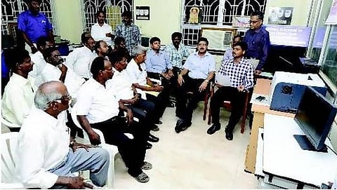 மின்னணு வாக்கு இயந்திரங்கள் கணினி மூலம் தேர்வு﻿