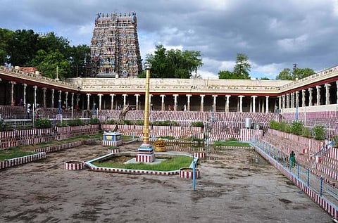 வறண்டு கிடக்கும் கோயில் குளங்கள் நீர் ஆதாரத்துக்கு நிபுணர்கள் ஆலோசனை﻿