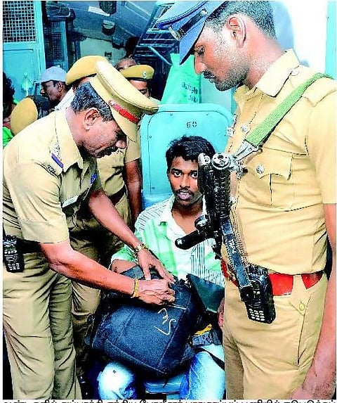 குண்டுவெடிப்பு குற்றவாளிகளை நெருங்கியது போலீஸ்﻿: முக்கிய தடயம் சிக்கியதாக தகவல்﻿