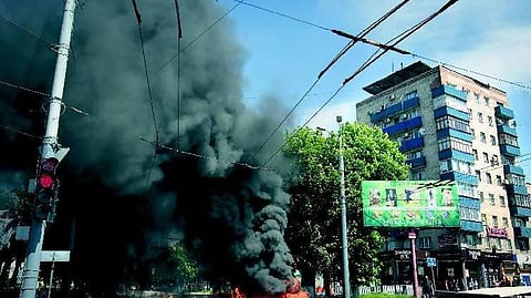 கிழக்கு உக்ரைனில் இன்று பொது வாக்கெடுப்பு﻿: அரசுப் படைகள், எதிர்ப்பாளர்கள் மோதலால் பதற்றம்﻿