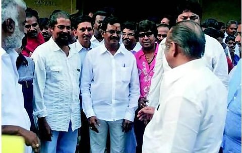கேயாருக்கு எதிரான நம்பிக்கை இல்லா தீர்மானம்: தயாரிப்பாளர் சங்க பொதுக்குழுவில் நிறைவேறியது﻿