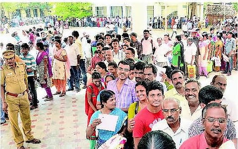 எம்பிபிஎஸ், பிடிஎஸ்:﻿ ஒரே நாளில் 12,138 விண்ணப்பம் விற்பனை