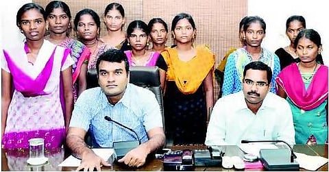 இளம்வயது திருமணத்திலிருந்து மீட்கப்பட்ட மாணவிகள் பிளஸ் 2 தேர்வில் சாதனை﻿