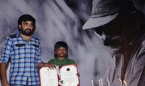 தமிழ்நாட்டில் இருப்பவர்களுக்கு அந்த மனசு இல்லை﻿: இயக்குநர் சசிகுமார்