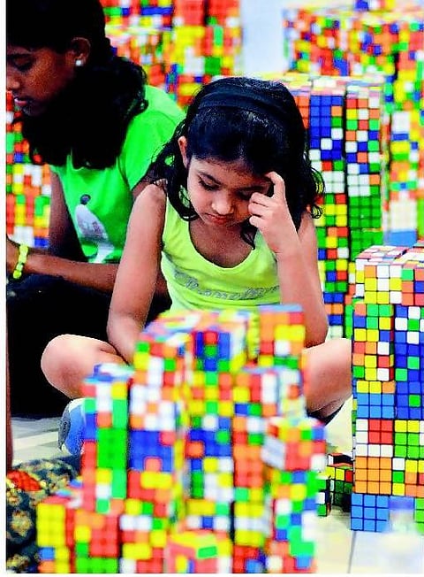 மனதை மயக்கும் மாயப் புதிர்﻿