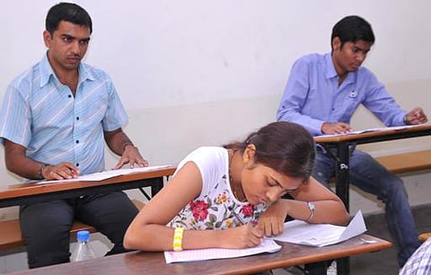 ஐஏஎஸ் தேர்வில் வயது வரம்பு, வாய்ப்புகளில் அனைத்து வகுப்பினருக்கும் 2 ஆண்டு சலுகை﻿: இந்த ஆண்டு முதல் புதிய நடைமுறை அறிமுகம்