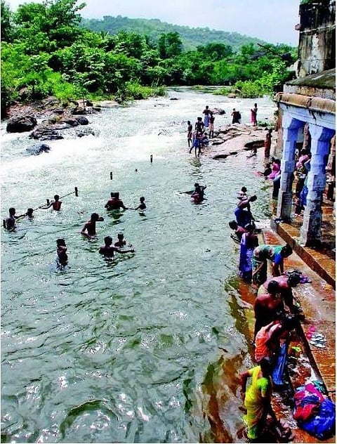 வாழ்வு வளம் பெற﻿
