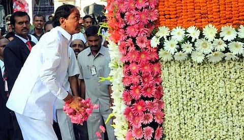 தெலங்கானா முதல்வராக பதவியேற்றார் சந்திரசேகர ராவ்﻿