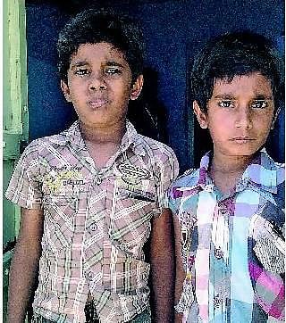 வெடி விபத்தில் பெற்றோரை பறிகொடுத்த சிறுவர்கள்﻿: அரசு உதவிக்கு எதிர்பார்ப்பு﻿