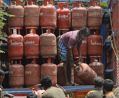 சமையல் எரிவாயு விலை உயராது﻿: பெட்ரோலியத்துறை இணையமைச்சர் உறுதி﻿