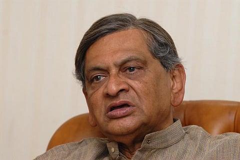கர்நாடக காங்கிரஸ் தலைவராகிறார் எஸ்.எம். கிருஷ்ணா?﻿: மாநிலங்களவைத் தேர்தலில் வாய்ப்பு மறுக்கப்பட்டதால் மேலிடம் சமாதான முயற்சி﻿