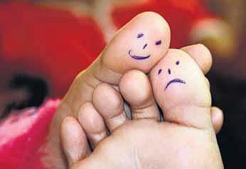 சர்க்கரை நோயாளிகள் பாதங்களைப் பாதுகாக்க﻿...