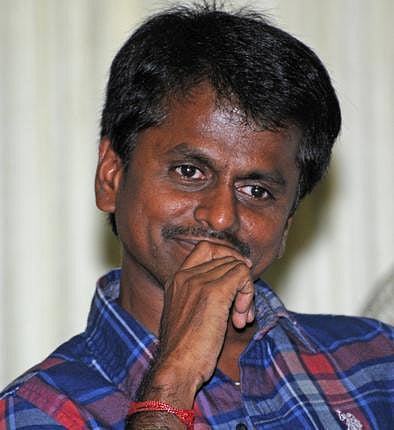 கட்டிடத் தொழிலாளர்களின் பாதுகாப்பில் அக்கறை தேவை﻿: இயக்குநர் ஏ.ஆர்.முருகதாஸ் வலியுறுத்தல்﻿