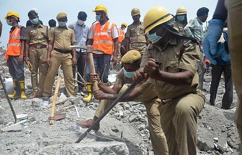 மவுலிவாக்கம் கட்டிட விபத்து - மீட்புப் பணிகள்  2 நாட்களில் முடியும்:  டிஐஜி தகவல்﻿