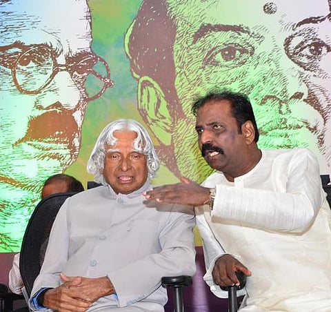 செம்மொழிக்கு உரிய உயரம் தமிழுக்கு இதுவரை கிடைக்கவில்லை﻿: கவிஞர் வைரமுத்து வேதனை﻿