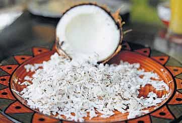 நமது ஊட்ட உணவு- தேங்காய் நல்லதா? கெட்டதா?﻿